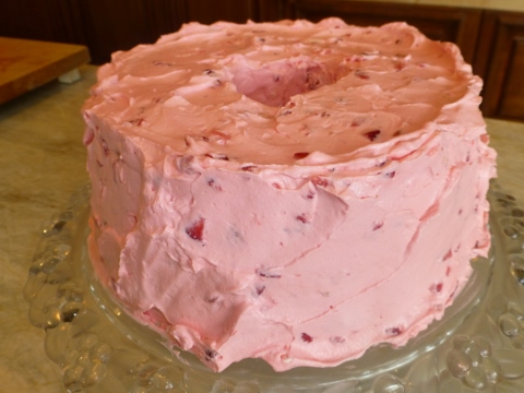 Strawberry Fluff Frosting 2014-03-28 040 (480x360)