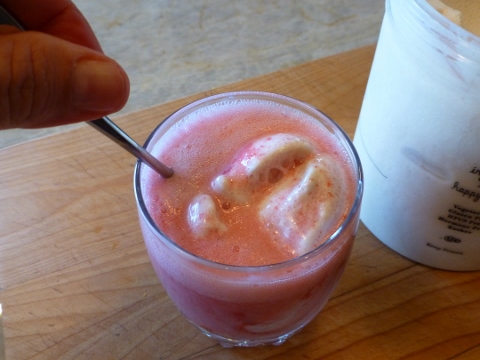 Raspberry Ice Cream Soda 2014-04-29 007 (480x360)