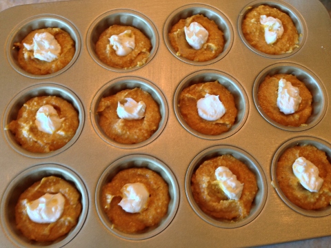 Low-Carb Cream Cheese Pumpkin Muffins 057 (480x360)