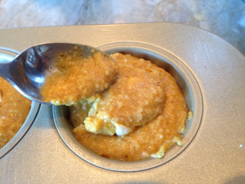 Low-Carb Cream Cheese Pumpkin Muffins 060 (480x360)