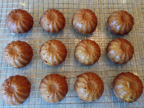 Low-Carb Cream Cheese Pumpkin Muffins 073 (480x360)