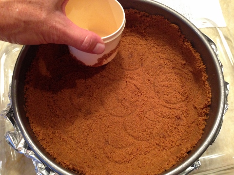 Eggnog Cheesecake with Rum Whipped Cream 022 (480x360)