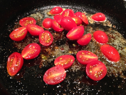 Morroccan Chicken with Preserved Lemons, Olives & Tomatoes 075 (480x360)