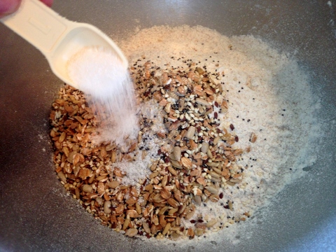 Multi-Seed Brown Soda Bread 014 (480x360) (2)