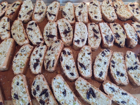 Pistachio Coconut Chocolate Biscotti 101 (480x360)