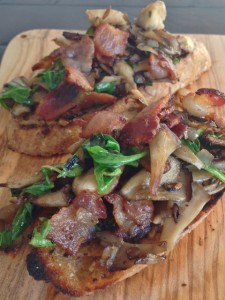 Bacon & Mushroom Toasts 083 (480x640)
