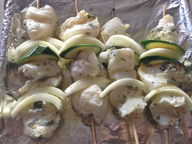 Easy Marinated Halibut Skewers 075 (640x480)
