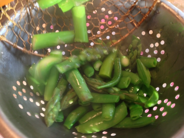 Easy Thai Peanut Salmon & Noodles 058 (640x480)