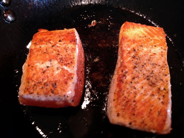 Easy Thai Peanut Salmon & Noodles 064 (640x480)