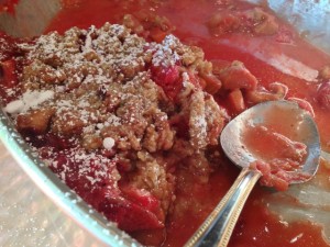 Rhubarb Strawberry Pecan Crisp 119 (640x480)