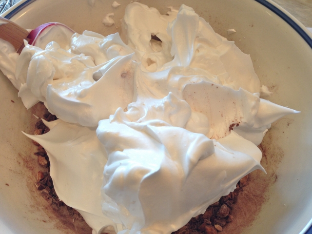 Chocolate, Cocoa Nib & Hazelnut Meringues 035 (640x480)