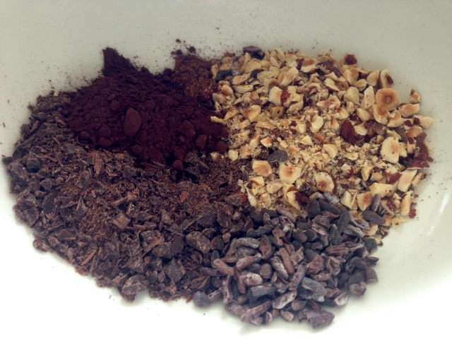 Chocolate, Cocoa Nib & Hazelnut Meringues 051 (640x480)