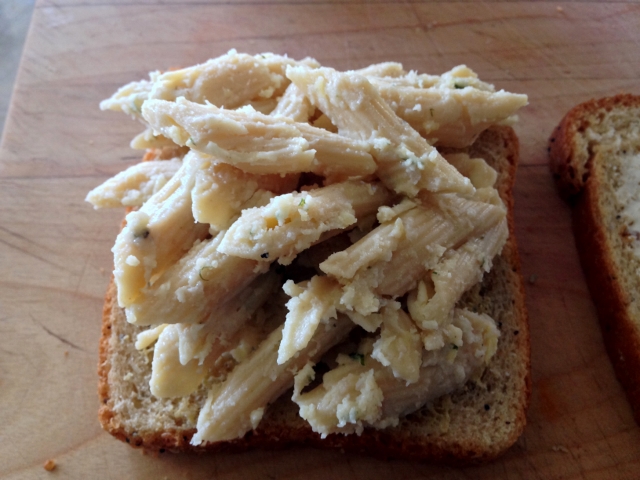 Mac & Cheese Grilled Cheese Sandwich 012 (640x480)