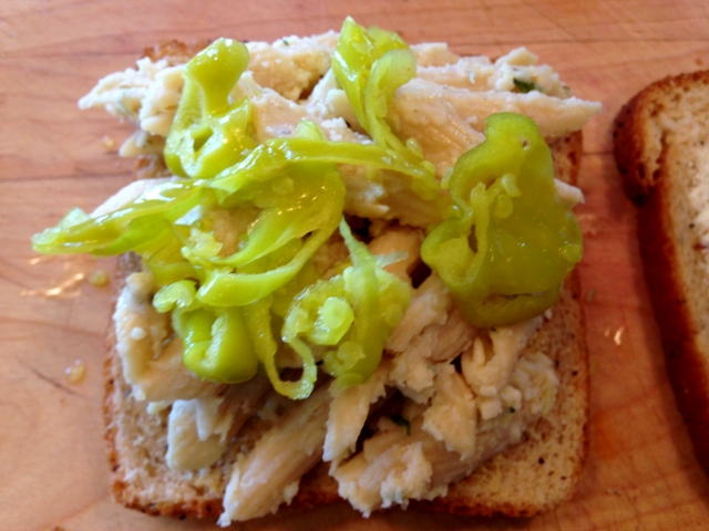 Mac & Cheese Grilled Cheese Sandwich 015 (640x480)