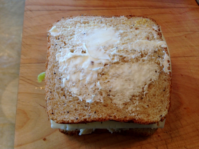 Mac & Cheese Grilled Cheese Sandwich 017 (640x480)