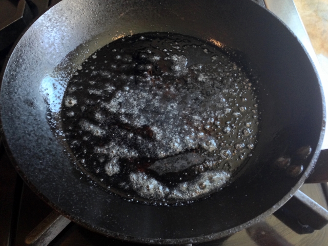 Mac & Cheese Grilled Cheese Sandwich 021 (640x480)