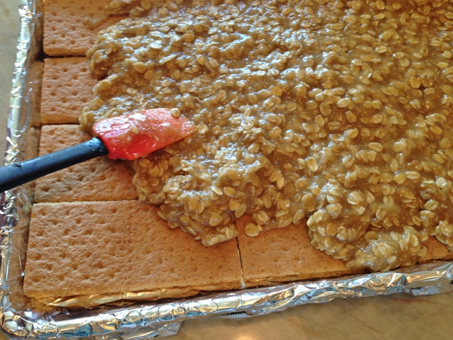 Oatmeal Toffee Graham Bars 062 (640x480)
