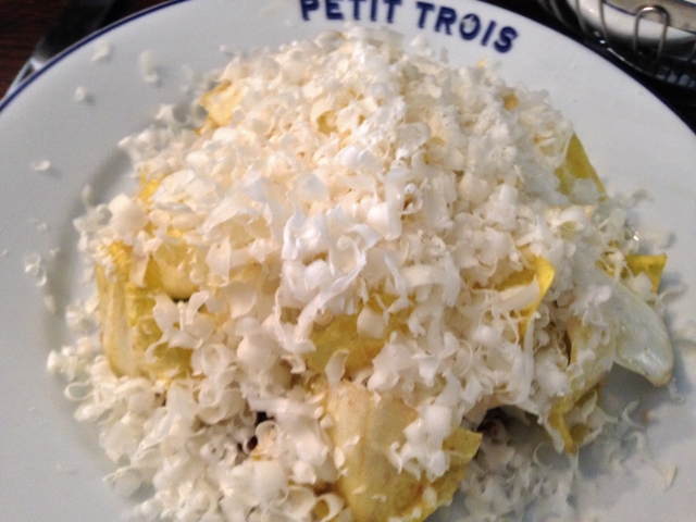 Petit Trois 010 (640x480)