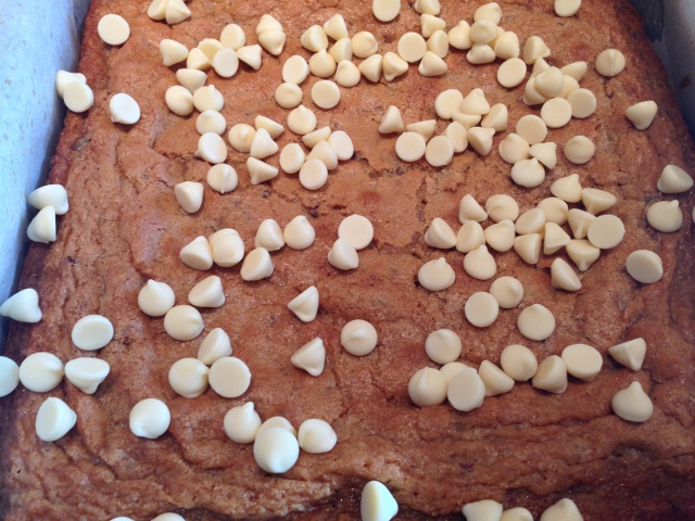 Cocoa Nib Blondies with White Chocolate Glaze 048 (640x480)