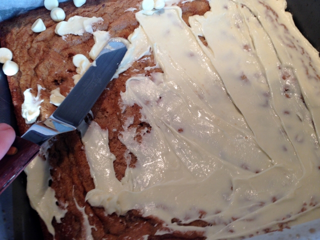 Cocoa Nib Blondies with White Chocolate Glaze 052 (640x480)