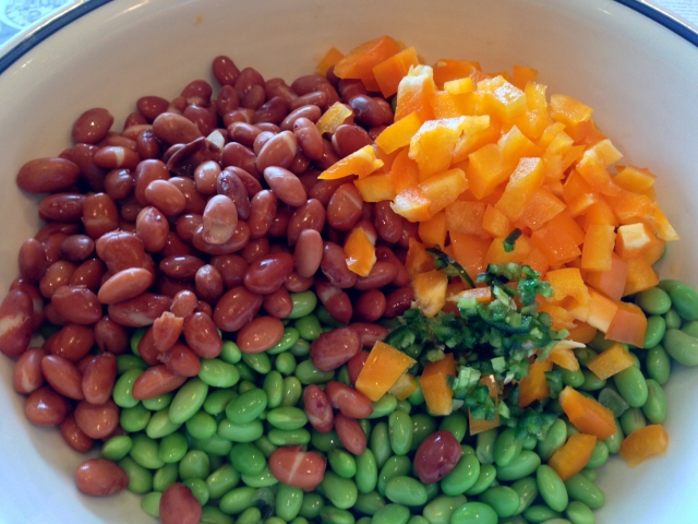 Edamame Spinach Salad with Avocado Dressing 024 (640x480)