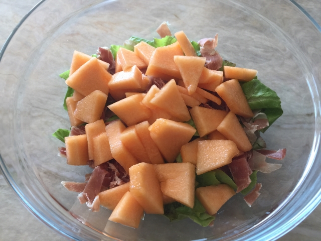 Proscuitto Melon & Burrata Salad 034 (640x480)
