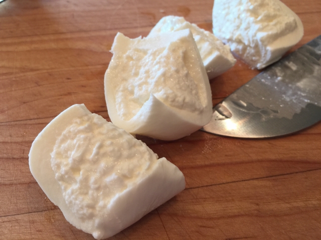 Proscuitto Melon & Burrata Salad 035 (640x480)