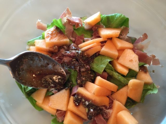 Proscuitto Melon & Burrata Salad 041 (640x480)