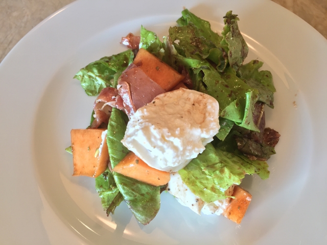 Proscuitto Melon & Burrata Salad 054 (640x480)