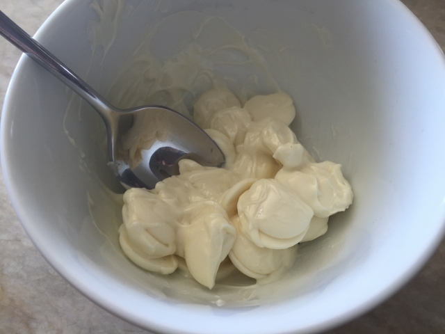 White Chocolate Peanut Butter Dipped Strawberries 009 (640x480)