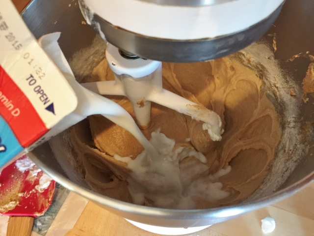 Date Nut Bread with Orange Maple Butter 024 (640x480)