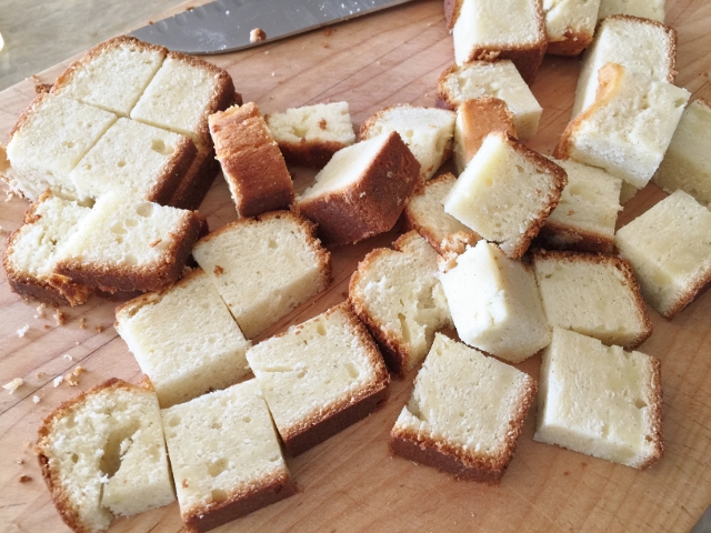 Grilled Strawberry Shortcake Kebabs 004 (640x480)