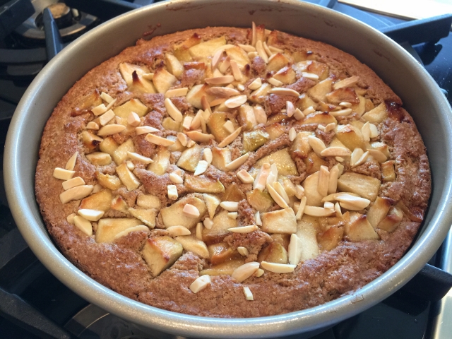 Apple Almond Coffeecake 077 (640x480)