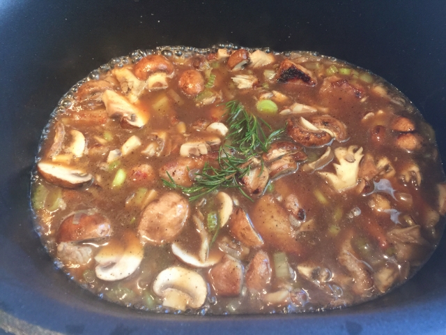 Slow Cooker Veal & Mushroom Stew 045 (640x480)