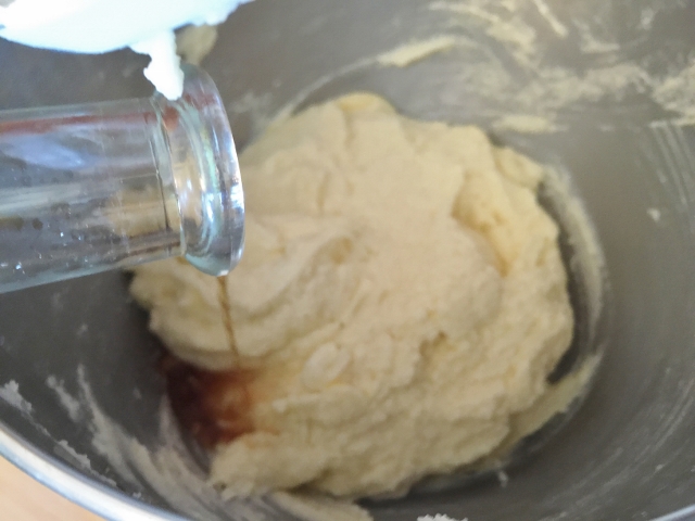 Birthday Cake 014 (640x480)