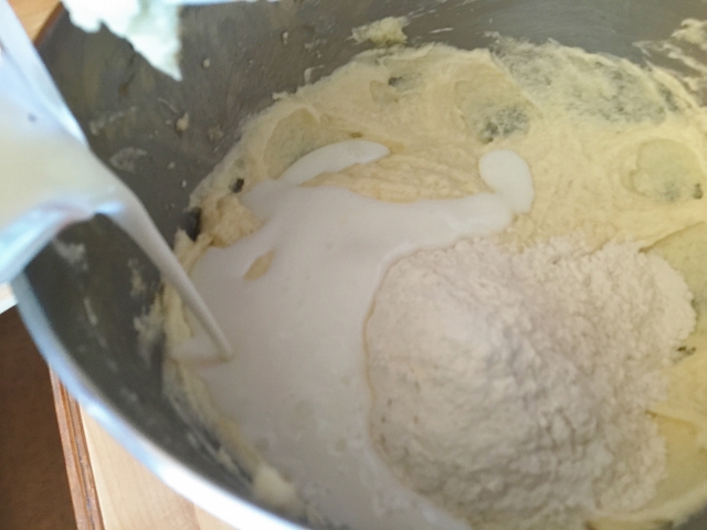 Birthday Cake 031 (640x480)