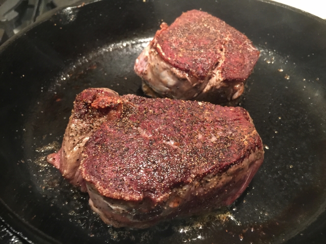 Seared Filets with Gorzonzola Cream 022 (640x480)