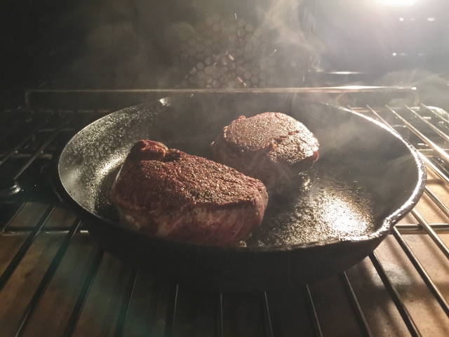 Seared Filets with Gorzonzola Cream 029 (640x480) (2)