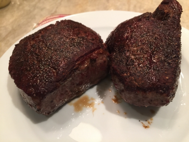 Seared Filets with Gorzonzola Cream 036 (640x480)