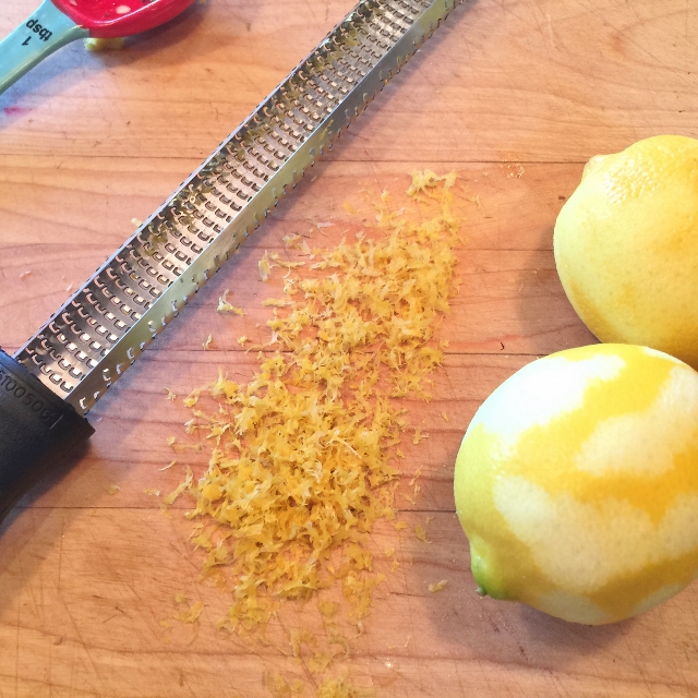 Lemon Poppyseed Muffins 014 (640x640)