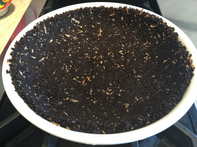 Coconut Cream Pie with Chocolate Crumb Crust 048 (640x480)