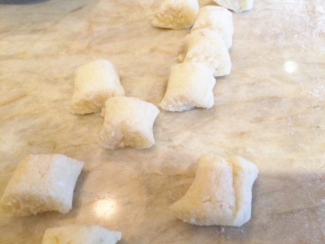 Gnocchi in Brown Butter Basil Sauce 027 (640x480)