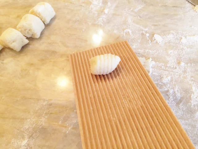 Gnocchi in Brown Butter Basil Sauce 029 (640x480)