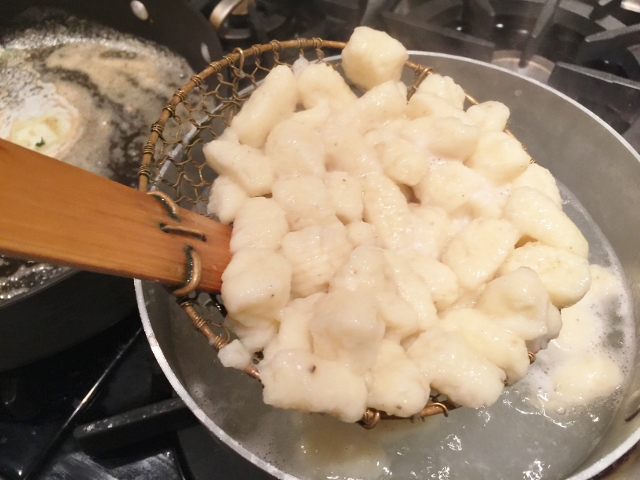Gnocchi in Brown Butter Basil Sauce 055 (640x480)