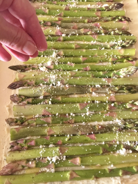 Asparagus & Gorgonzola Cream Tart 069 (480x640)