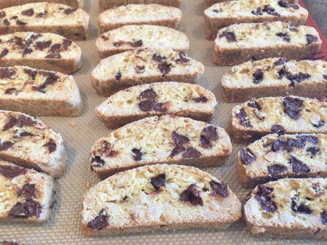 Chocolate Chip Orange Almond Biscotti 080 (640x480)