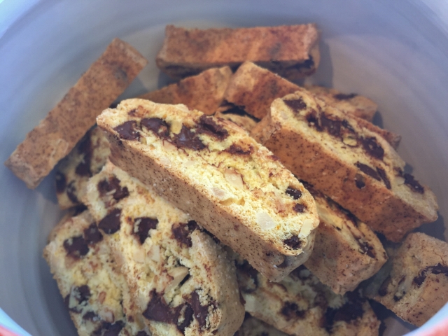 Chocolate Chip Orange Almond Biscotti 091 (640x480)