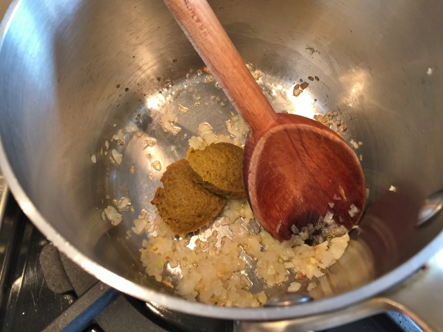 Grilled Pork Tenderloin with Green Curry Sauce 041 (640x480)