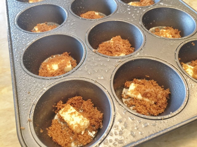 Pineapple Upside Down Muffins 002 (640x480)