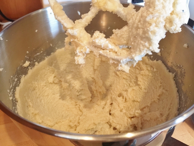 Pineapple Upside Down Muffins 013 (640x480)